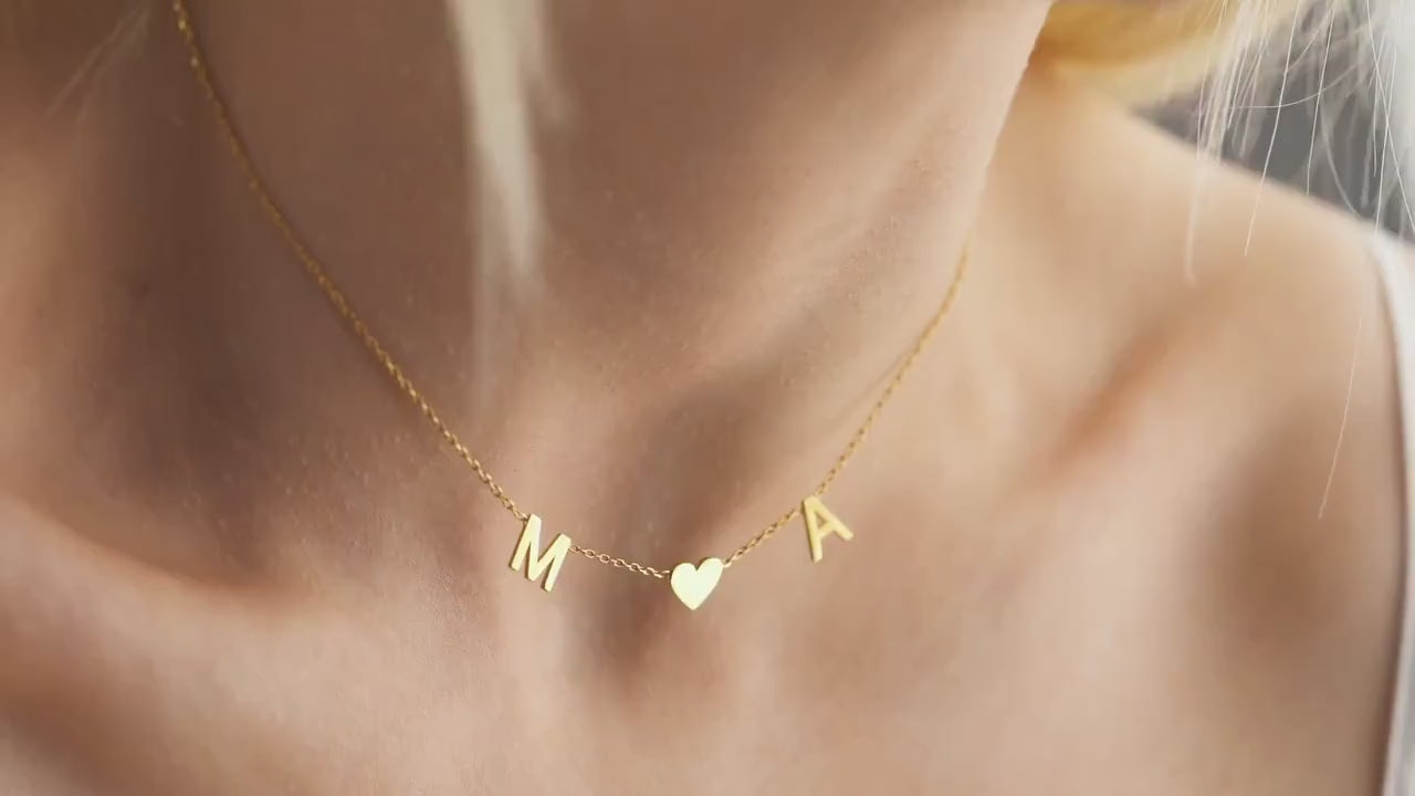 Collar con letras para nombre