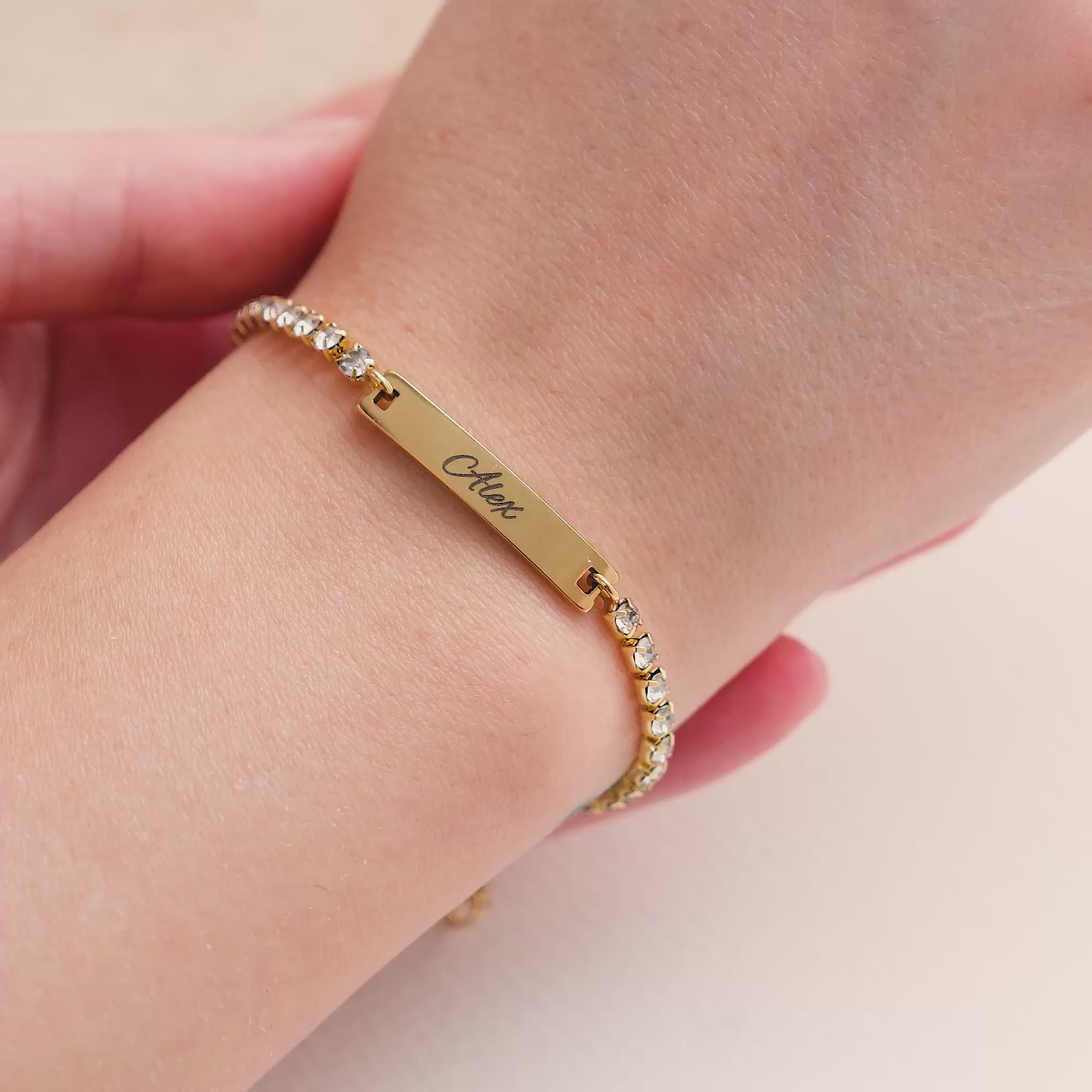 Brazalete para tenis con grabado